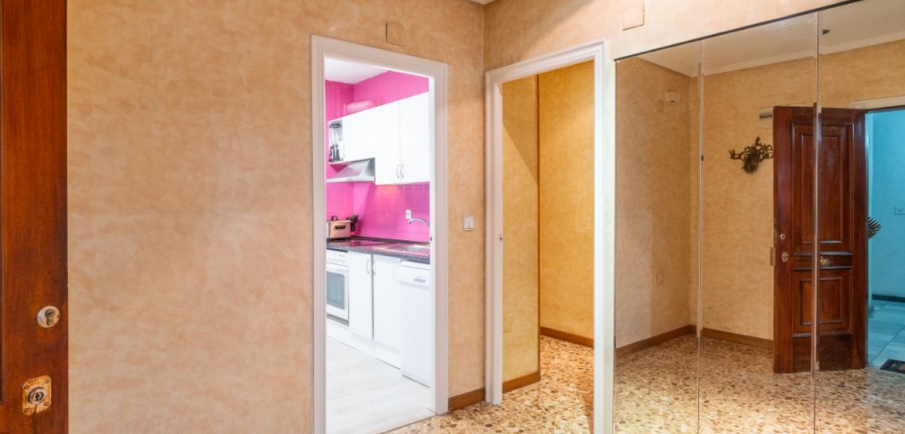 Sale - Apartment / flat -
Torrevieja