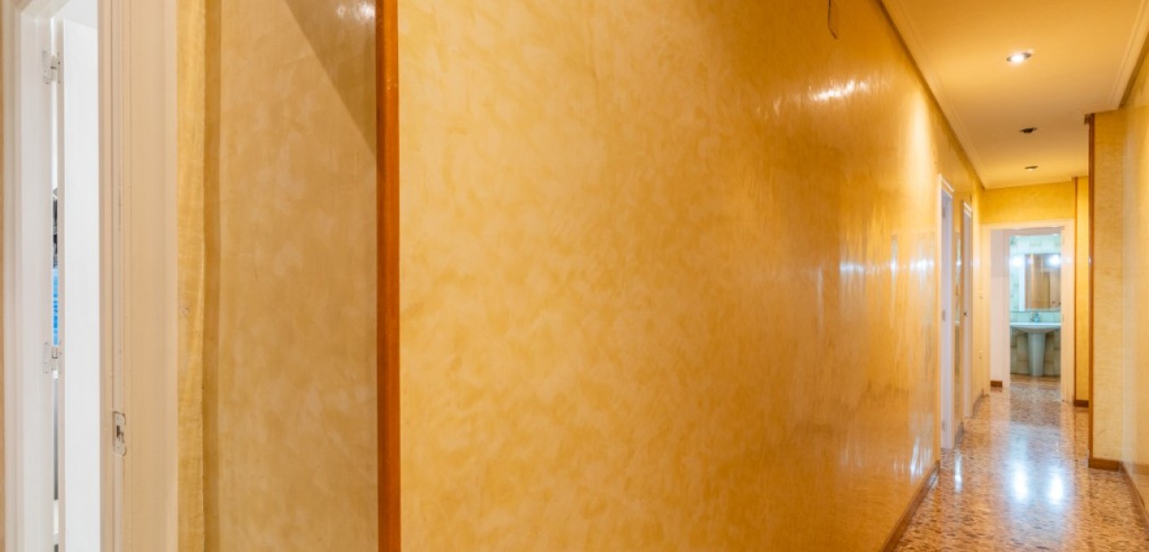 Sale - Apartment / flat -
Torrevieja