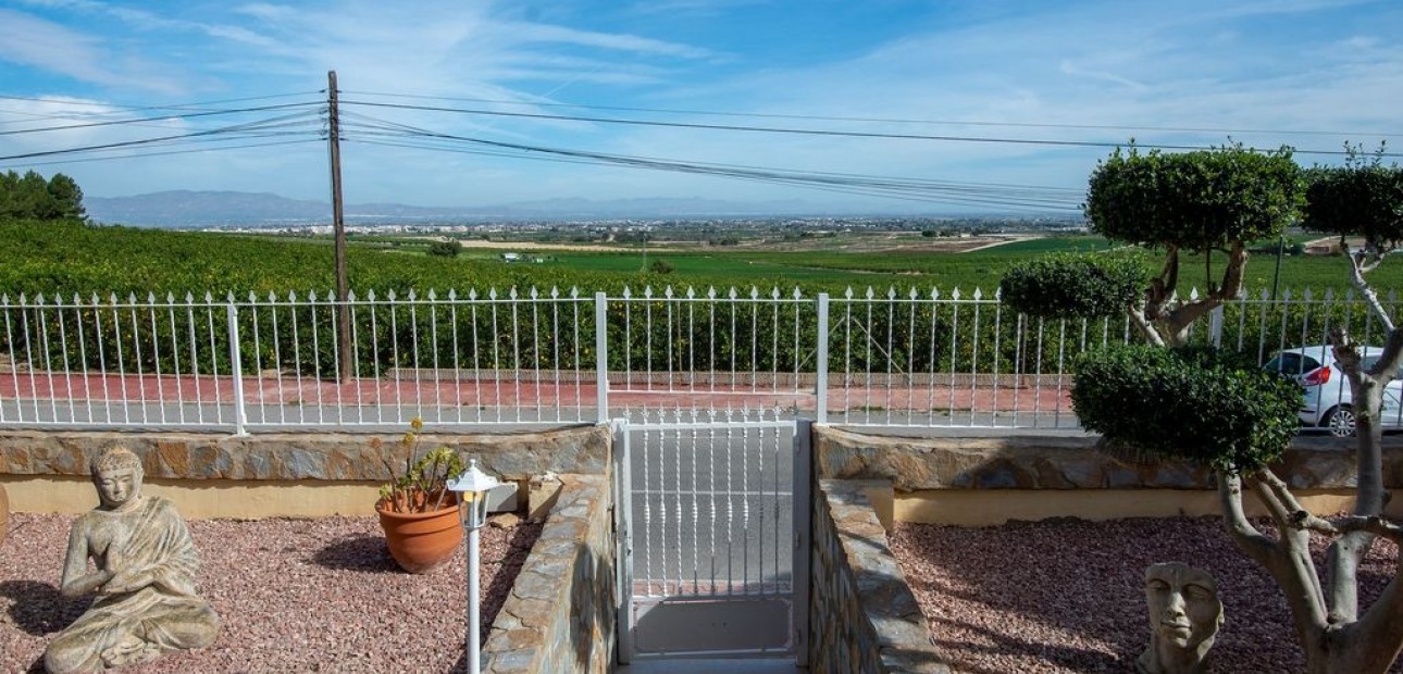 Sale - Villa -
Algorfa