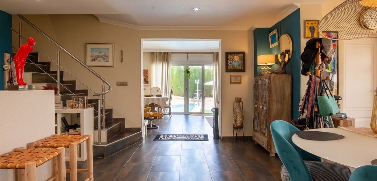 Sale - Villa -
Algorfa