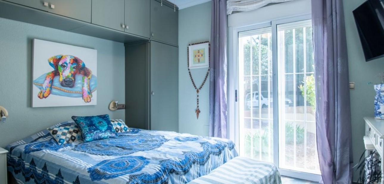 Sale - Villa -
Algorfa