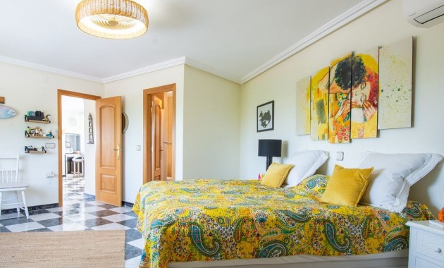 Sale - Villa -
Algorfa