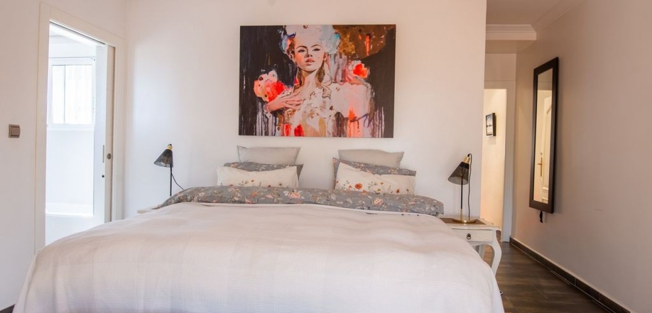 Sale - Villa -
Algorfa