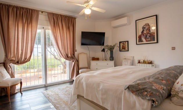 Sale - Villa -
Algorfa