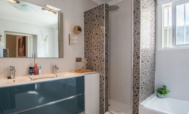 Sale - Villa -
Algorfa