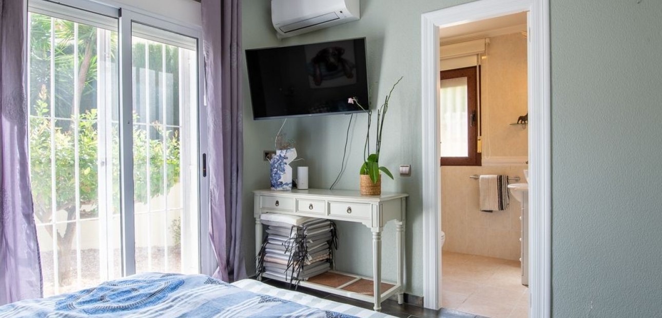 Sale - Villa -
Algorfa