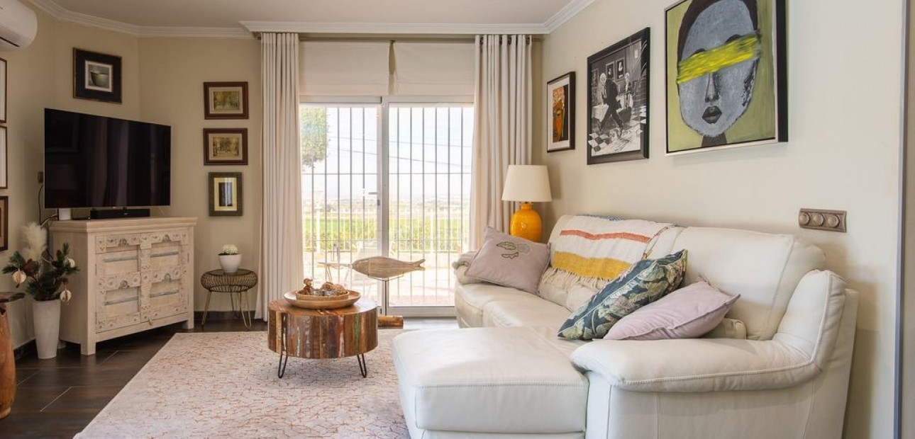 Sale - Villa -
Algorfa