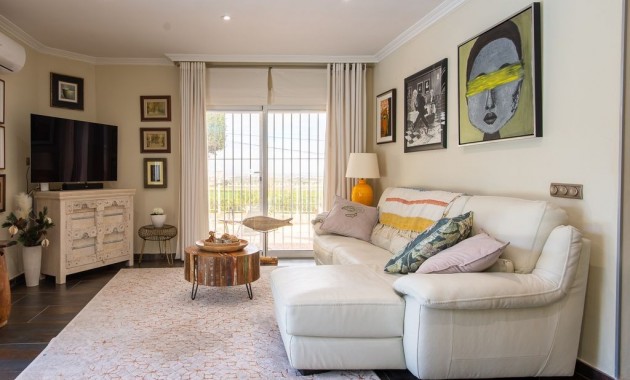 Sale - Villa -
Algorfa