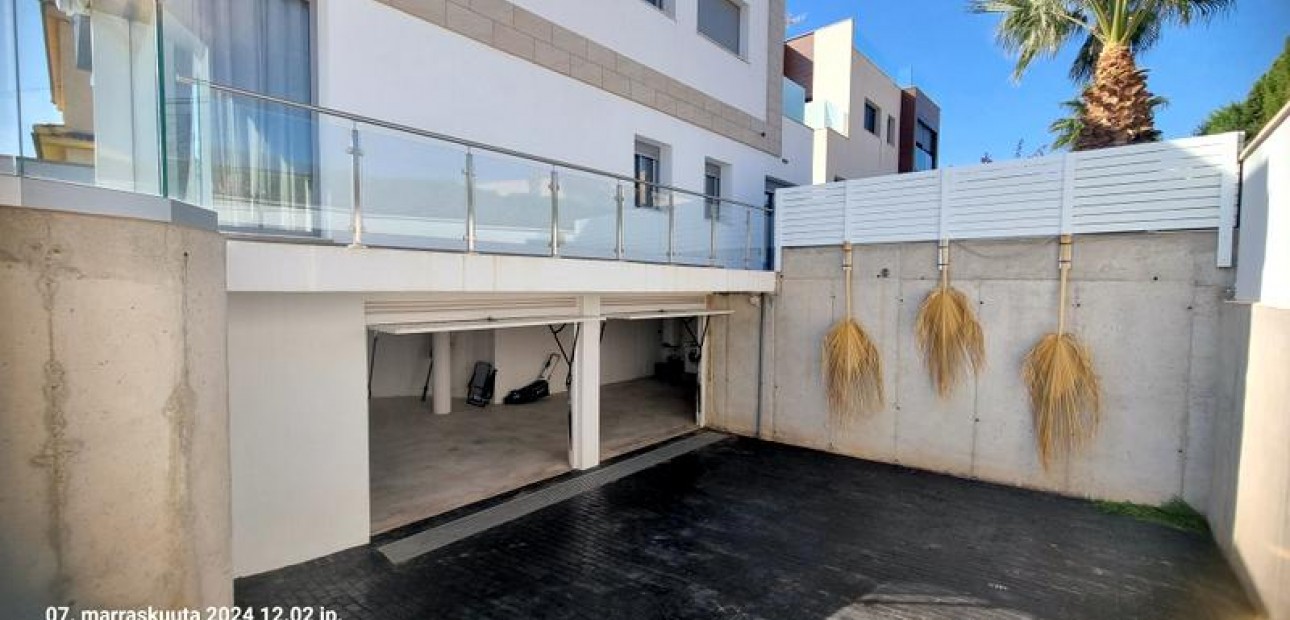 Venta - Villa -
Los Balcones