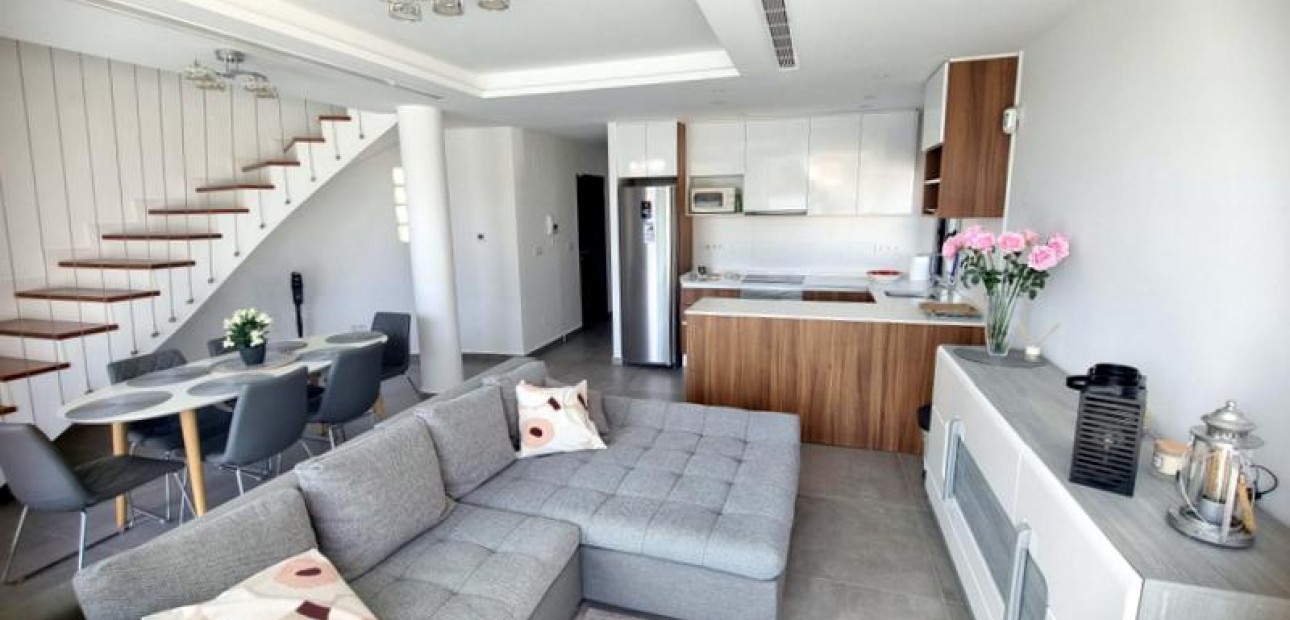 Venta - Villa -
Los Balcones