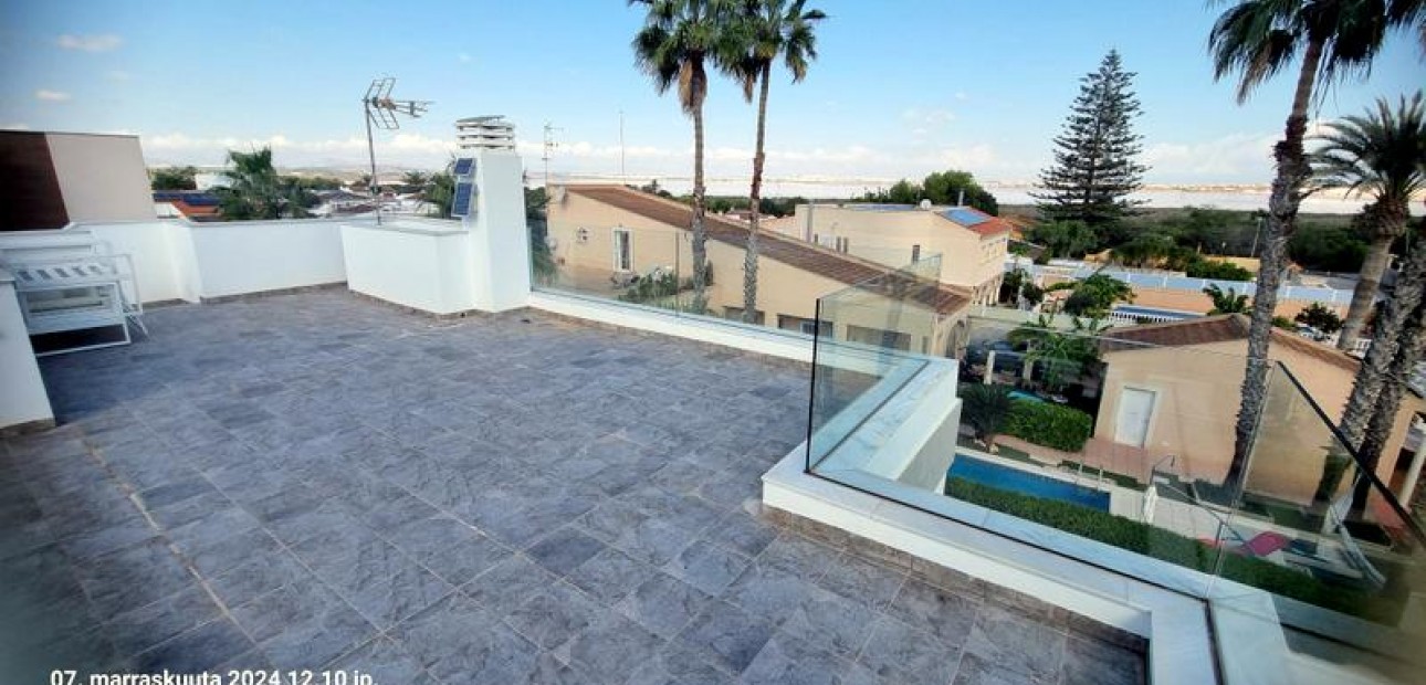 Venta - Villa -
Los Balcones