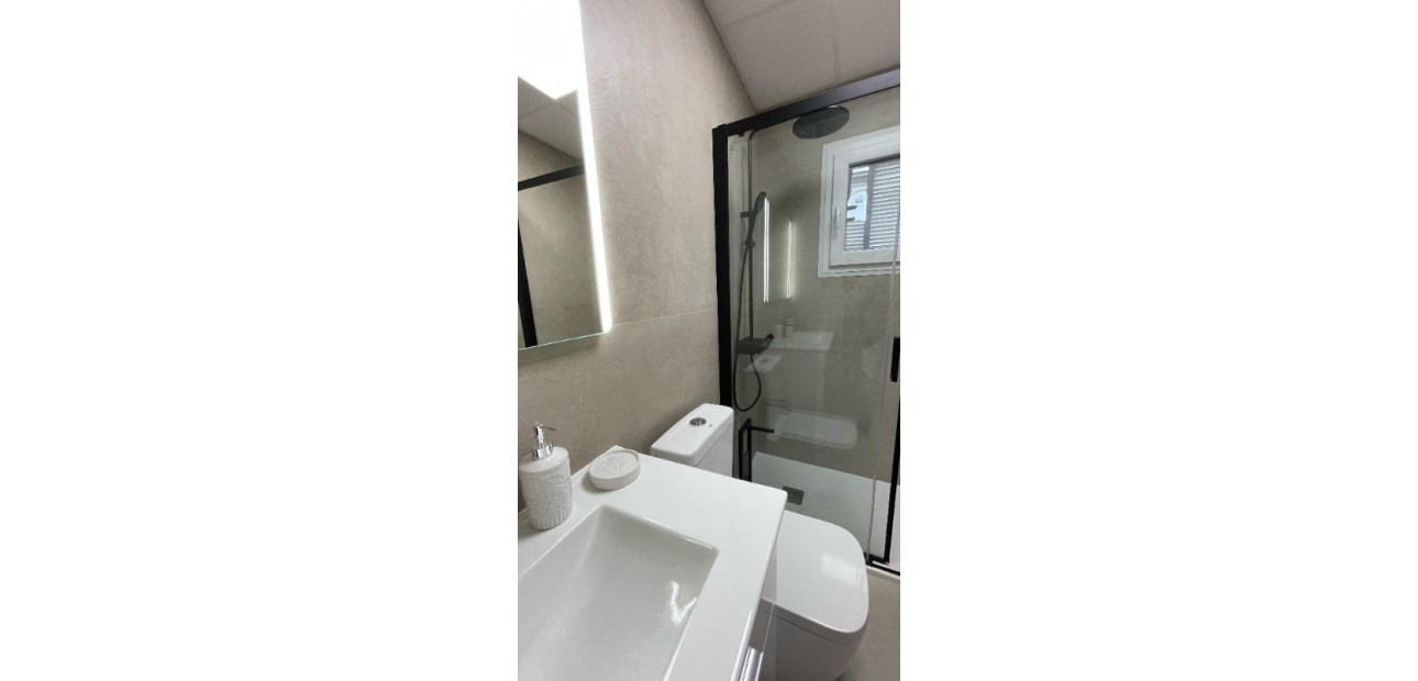 Herverkoop - Appartement / flat -
Torrevieja