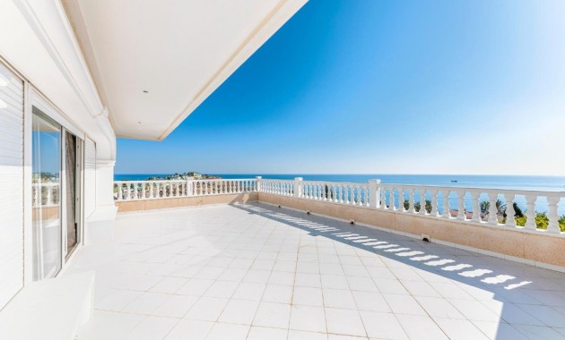 Venta - Villa -
Playa San Juan