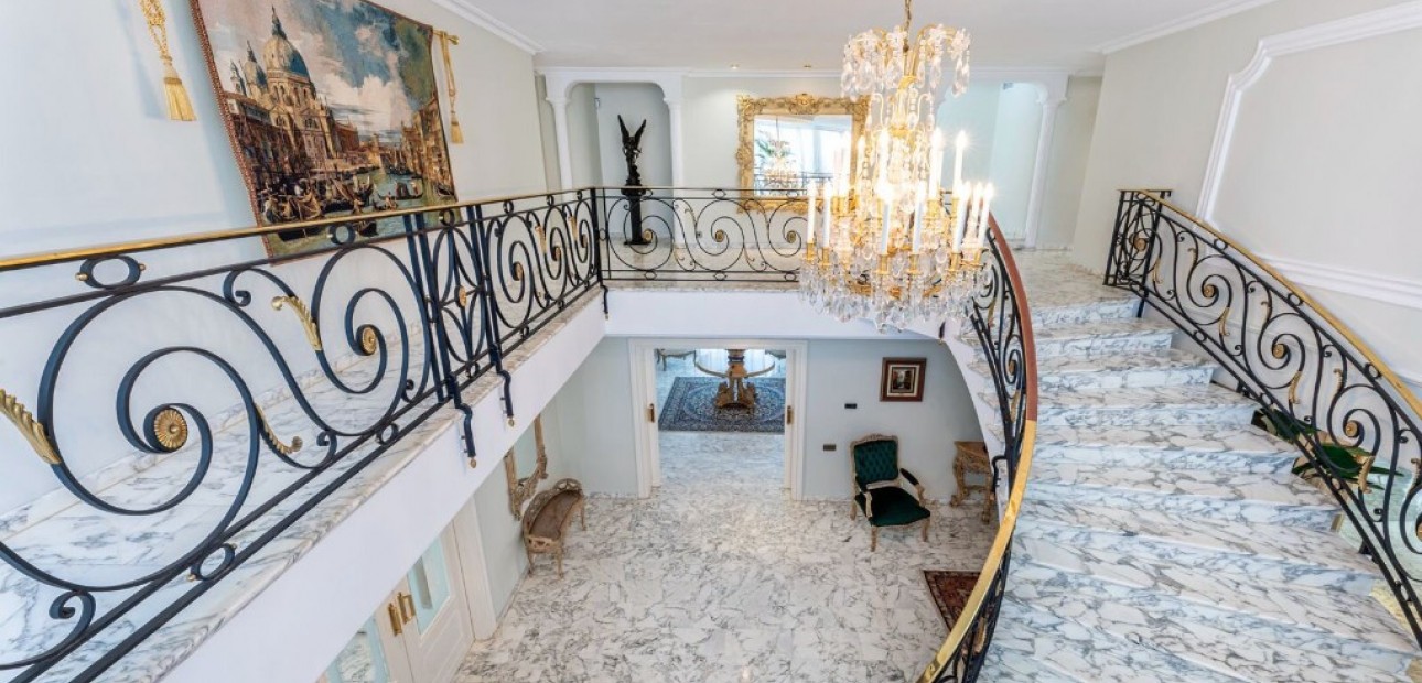 Venta - Villa -
Playa San Juan