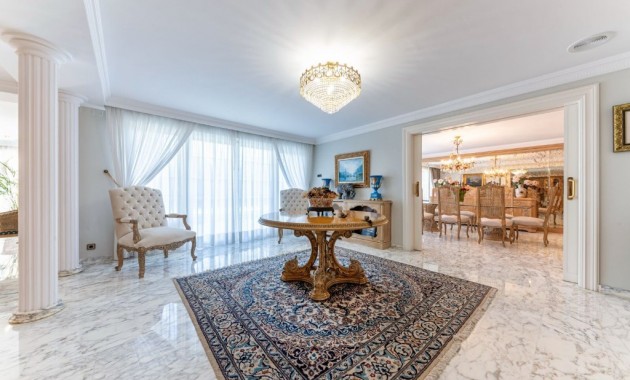 Venta - Villa -
Playa San Juan