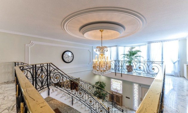 Venta - Villa -
Playa San Juan