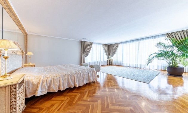 Venta - Villa -
Playa San Juan