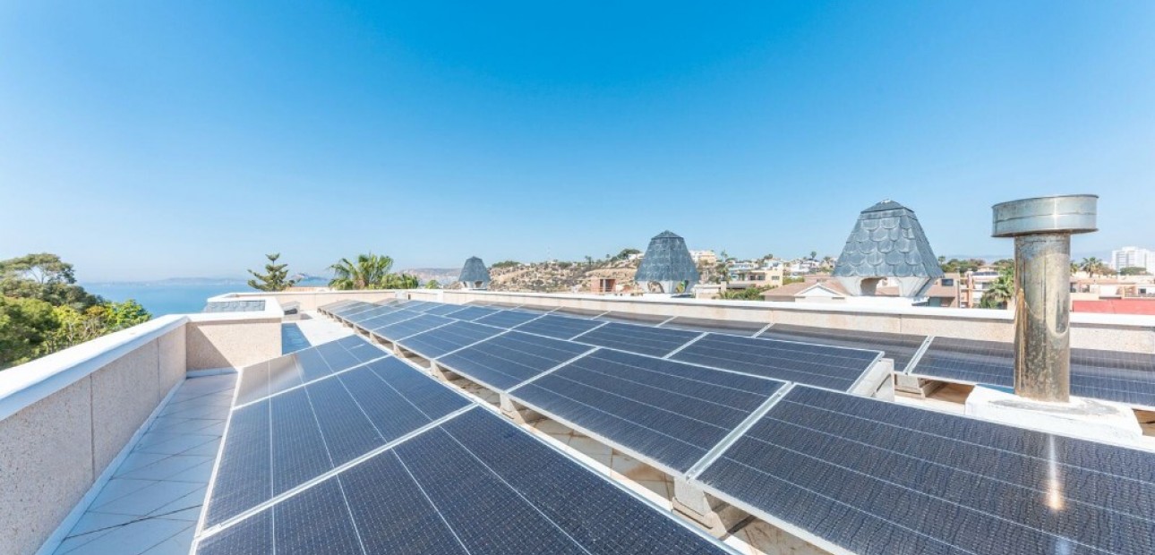 Venta - Villa -
Playa San Juan