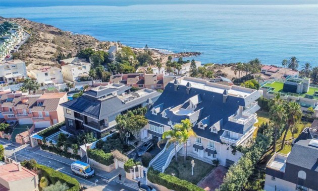 Venta - Villa -
Playa San Juan