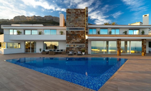 Venta - Villa -
Altea