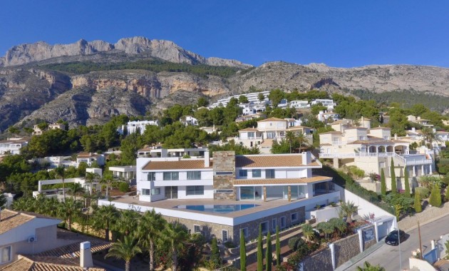 Venta - Villa -
Altea