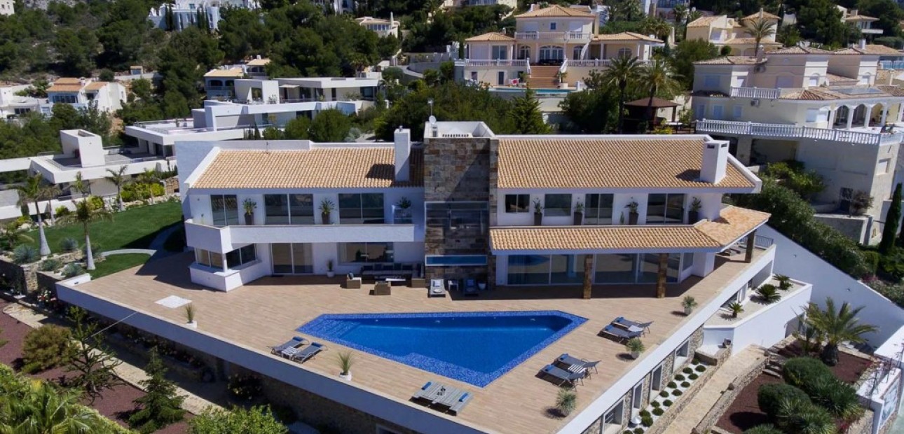 Venta - Villa -
Altea
