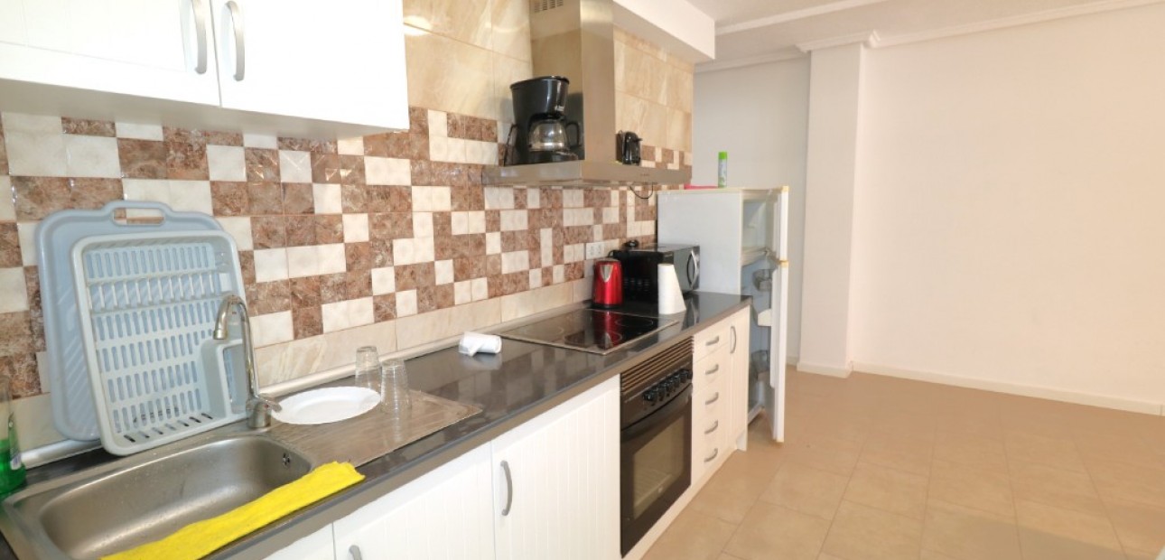 Venta - Apartamento / piso -
Torrevieja