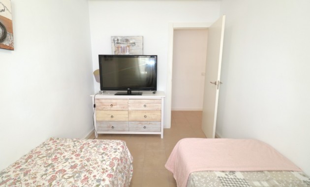 Venta - Apartamento / piso -
Torrevieja