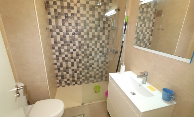 Venta - Apartamento / piso -
Torrevieja