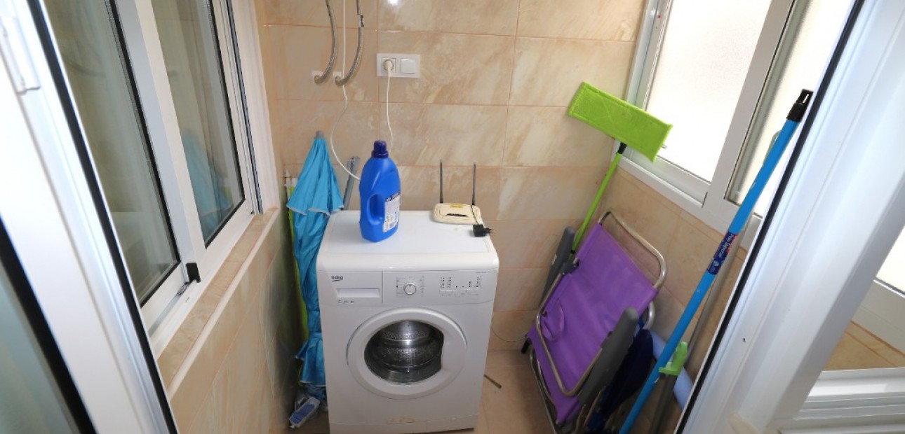 Venta - Apartamento / piso -
Torrevieja