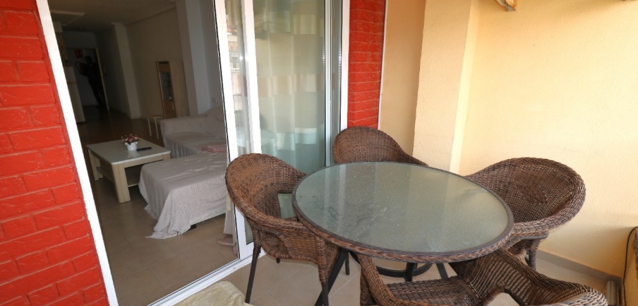 Venta - Apartamento / piso -
Torrevieja