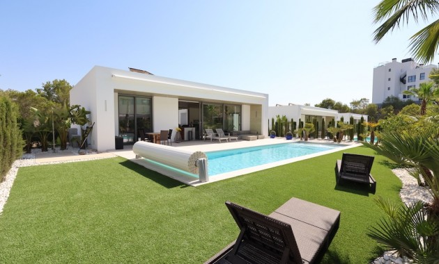 Sale - Villa -
Las Colinas - Las Colinas Golf