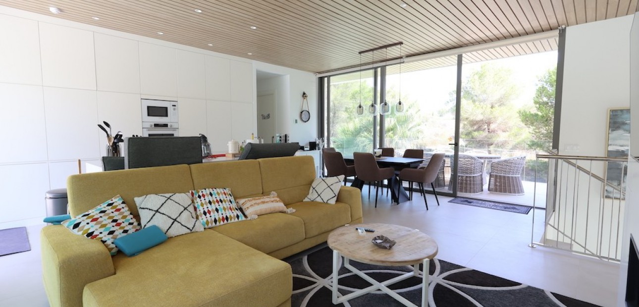 Sale - Villa -
Las Colinas - Las Colinas Golf