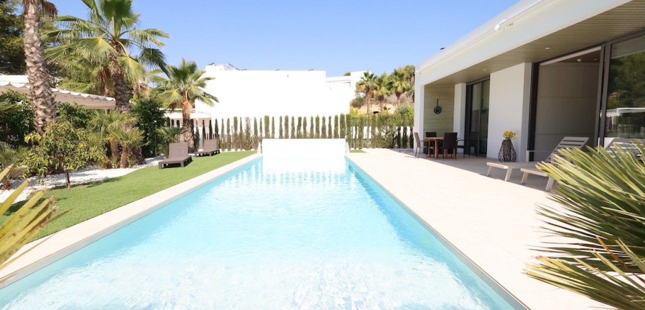 Sale - Villa -
Las Colinas - Las Colinas Golf