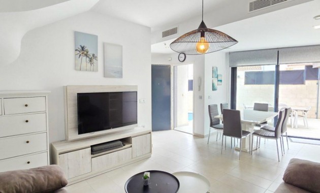 Herverkoop - Villa -
Orihuela Costa - Villamartín