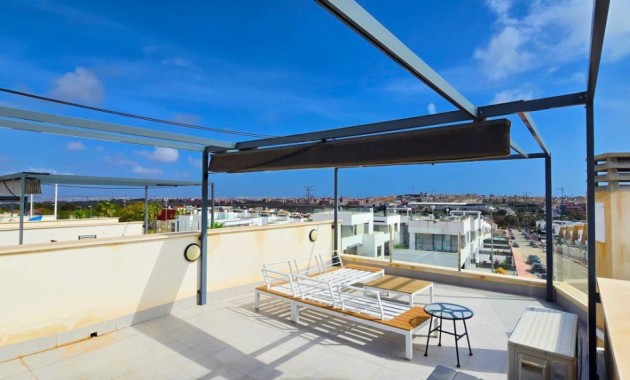 Herverkoop - Villa -
Orihuela Costa - Villamartín