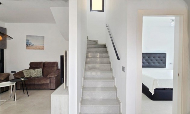 Herverkoop - Villa -
Orihuela Costa - Villamartín