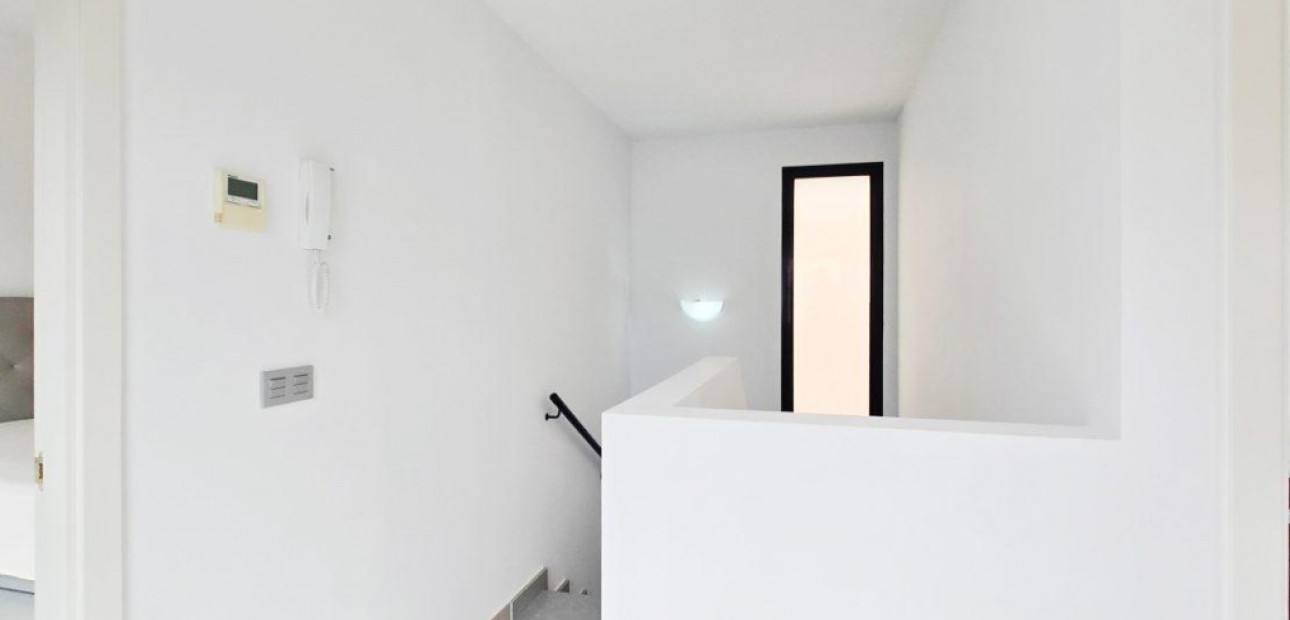 Herverkoop - Villa -
Orihuela Costa - Villamartín