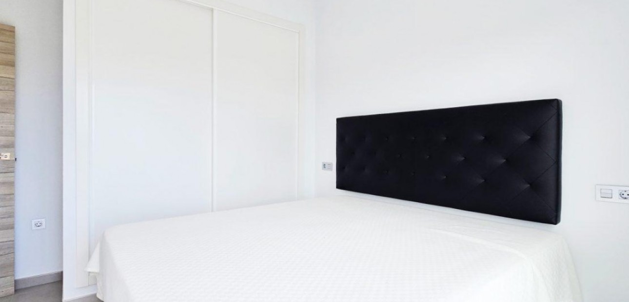 Herverkoop - Villa -
Orihuela Costa - Villamartín