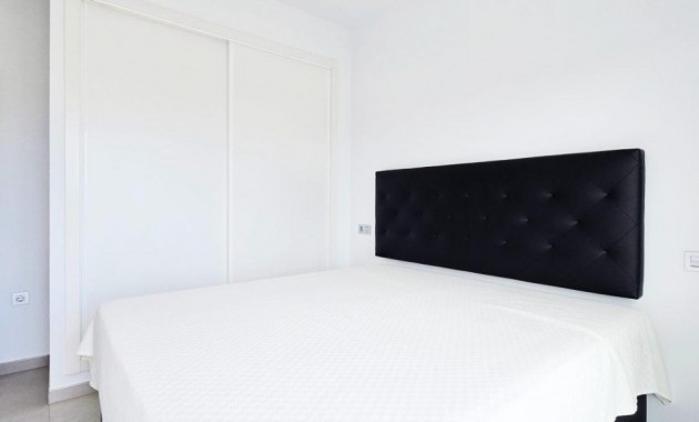 Herverkoop - Villa -
Orihuela Costa - Villamartín