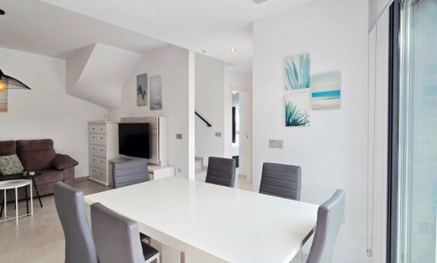 Herverkoop - Villa -
Orihuela Costa - Villamartín