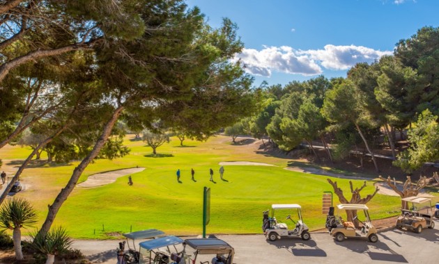 Herverkoop - Villa -
Orihuela Costa - Villamartín