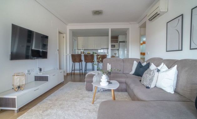 Herverkoop - Appartement / flat -
Playa Flamenca - Zeniamar