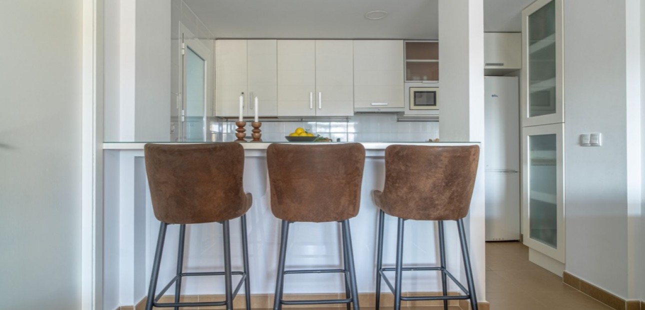 Herverkoop - Appartement / flat -
Playa Flamenca - Zeniamar