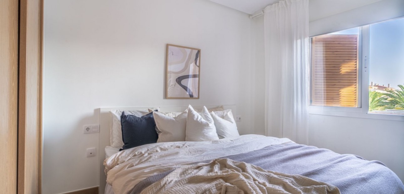 Herverkoop - Appartement / flat -
Playa Flamenca - Zeniamar