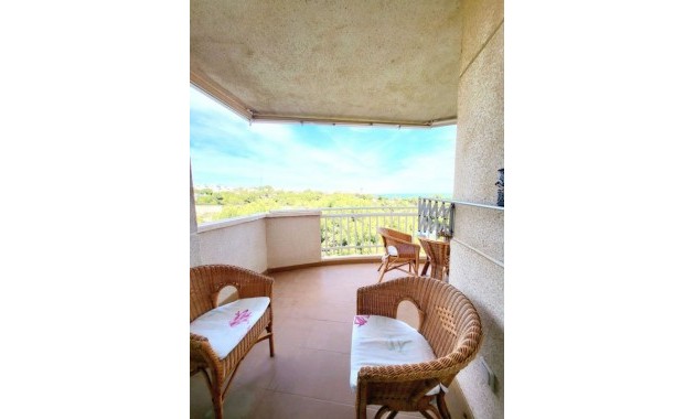 Venta - Apartamento / piso -
Dehesa de Campoamor