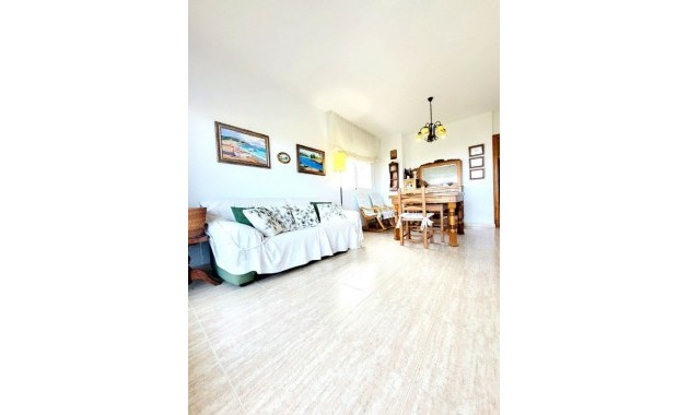 Venta - Apartamento / piso -
Dehesa de Campoamor