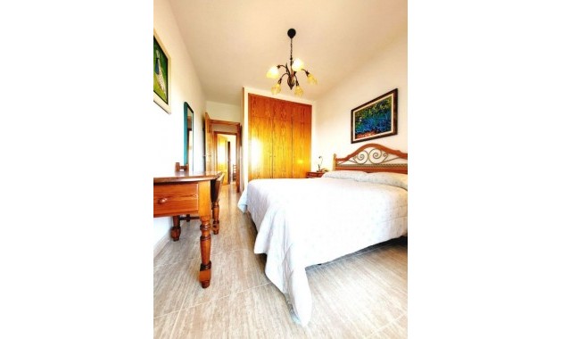 Venta - Apartamento / piso -
Dehesa de Campoamor