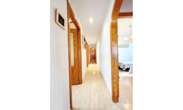 Venta - Apartamento / piso -
Dehesa de Campoamor