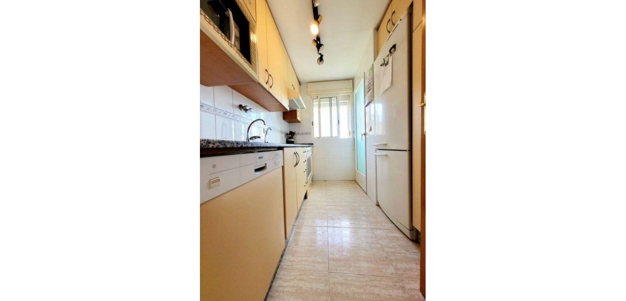 Venta - Apartamento / piso -
Dehesa de Campoamor